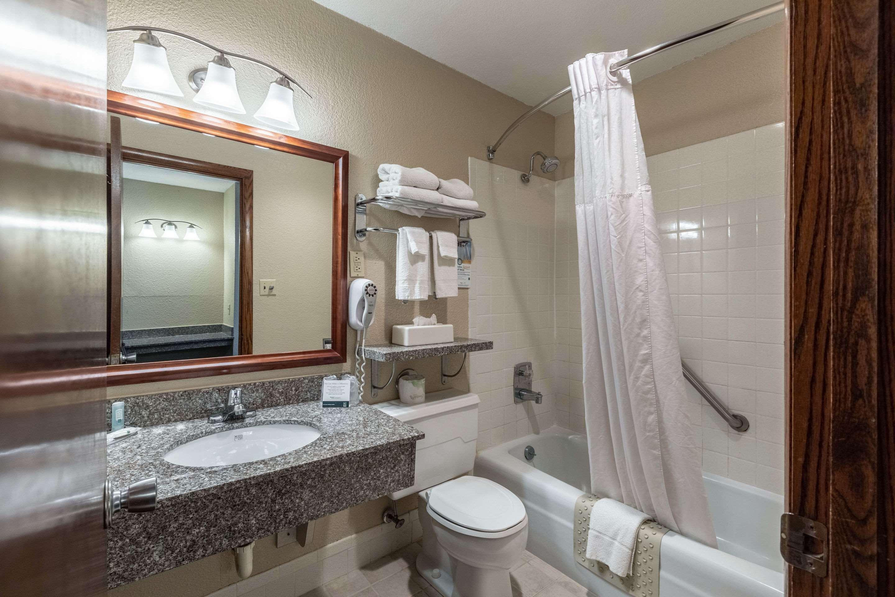Quality Inn Wausau Esterno foto